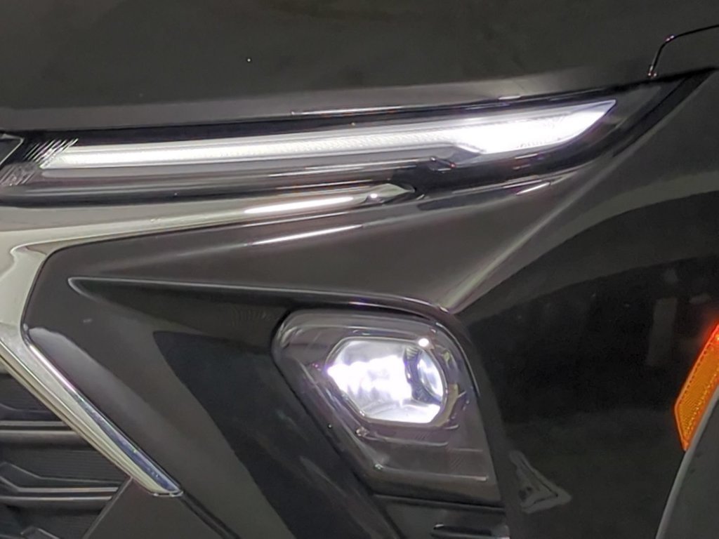 Used 2025 Black Chevrolet LT image 12