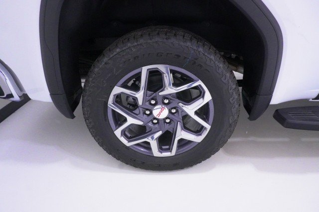 2026 GMC Sierra 1500 SLT - Photo 6