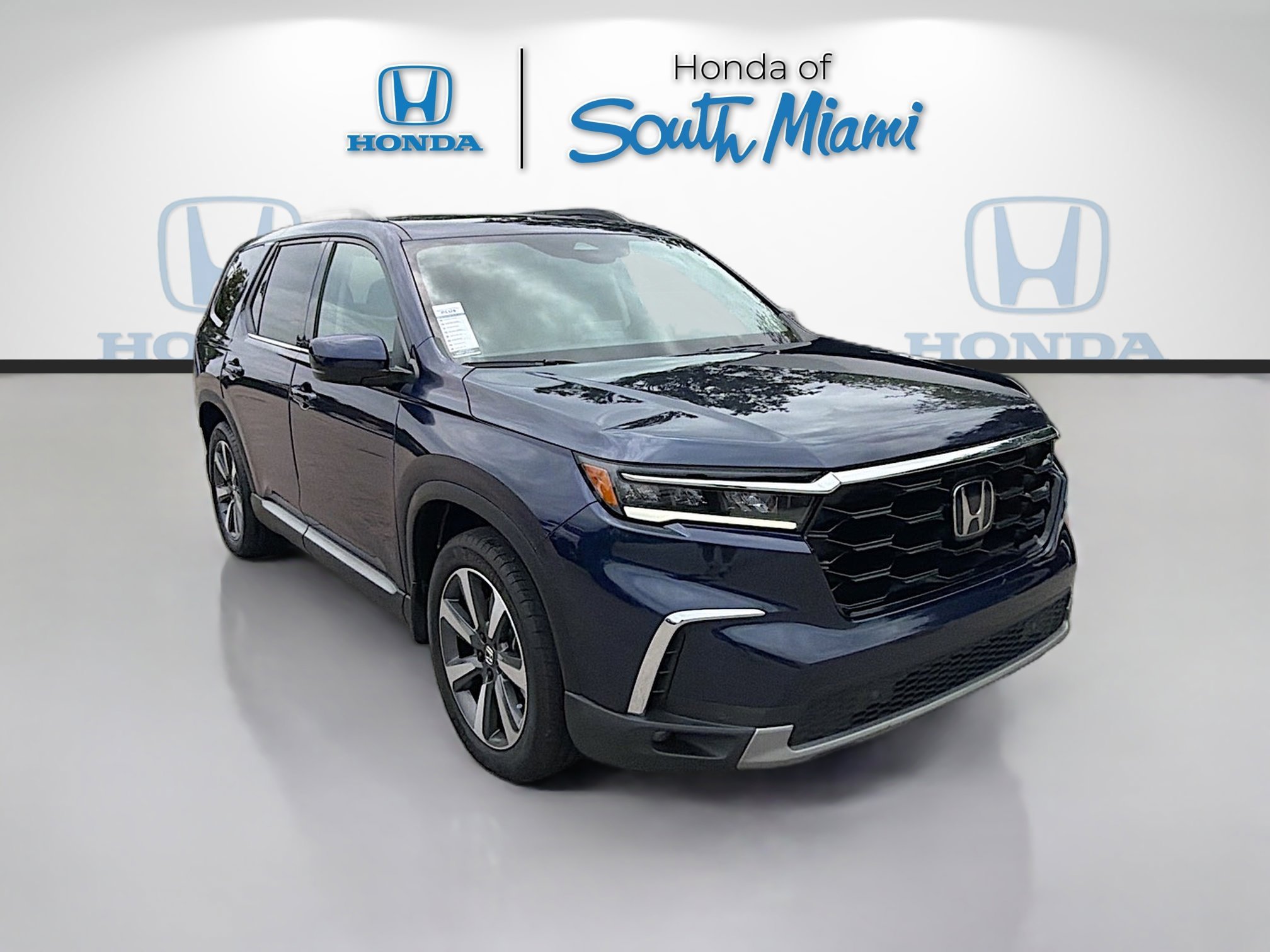 2024 Honda Pilot Touring 2WD's photo