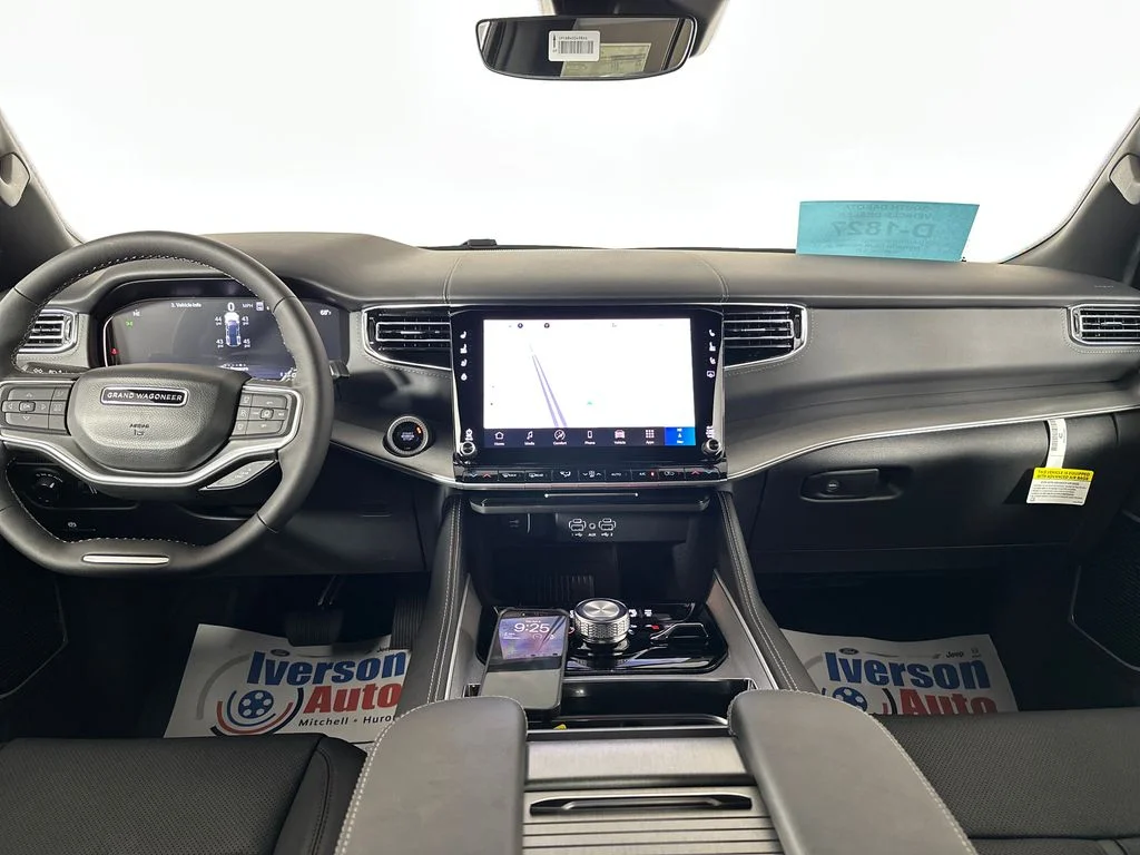New 2026 Fathom Blue Pearl-Coat Exterior Paint (Late Availability) Jeep Limited Reserve image 29