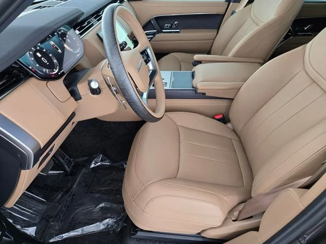 New 2026 Charente Grey Land Rover SE image 10