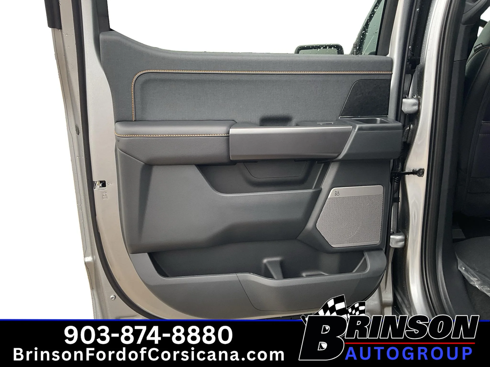 New 2026 Iconic Silver Metallic Ford Tremor image 6