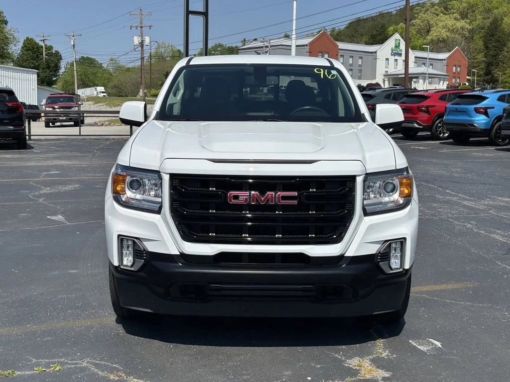 Used 2022 Summit White GMC Elevation image 5