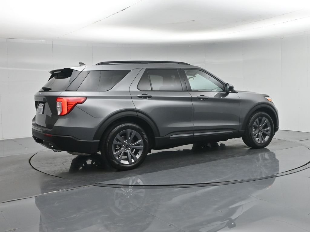 Used 2023 Gray Ford XLT image 30