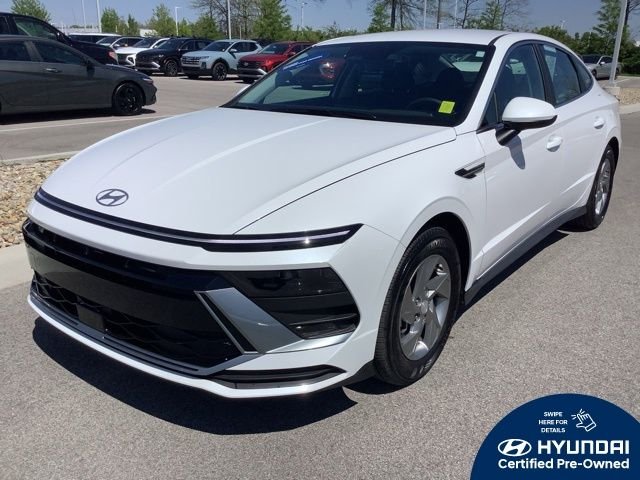 2026 Hyundai Sonata SE's photo