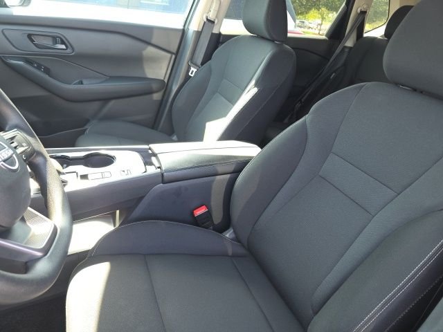 Used 2025 Black Nissan S image 5