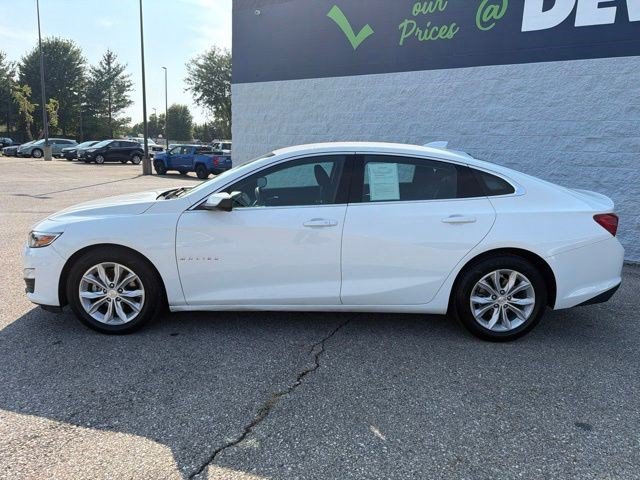 Used 2024 Summit White Chevrolet LT image 2