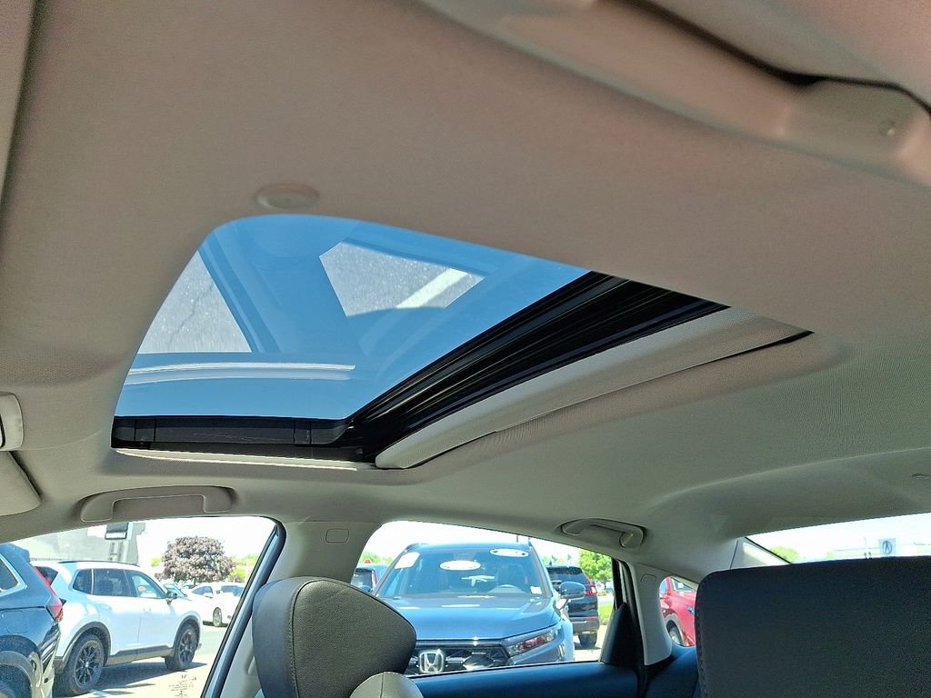2021 Honda Accord Touring - Photo 16