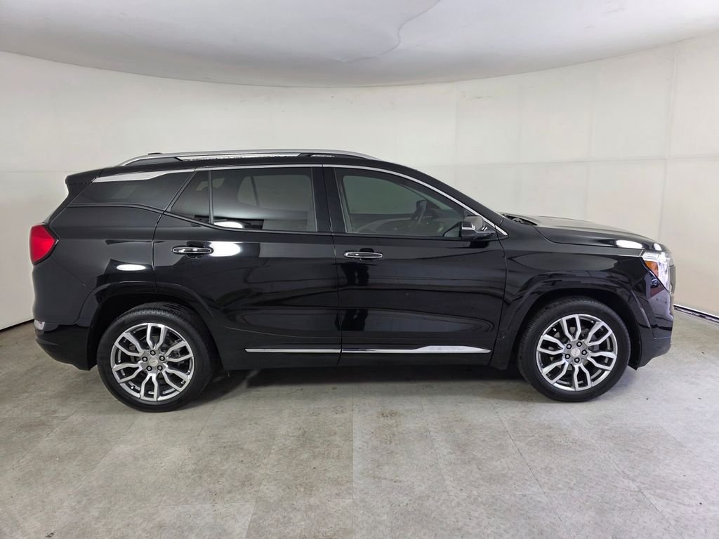 Used 2024 Black GMC Denali image 3