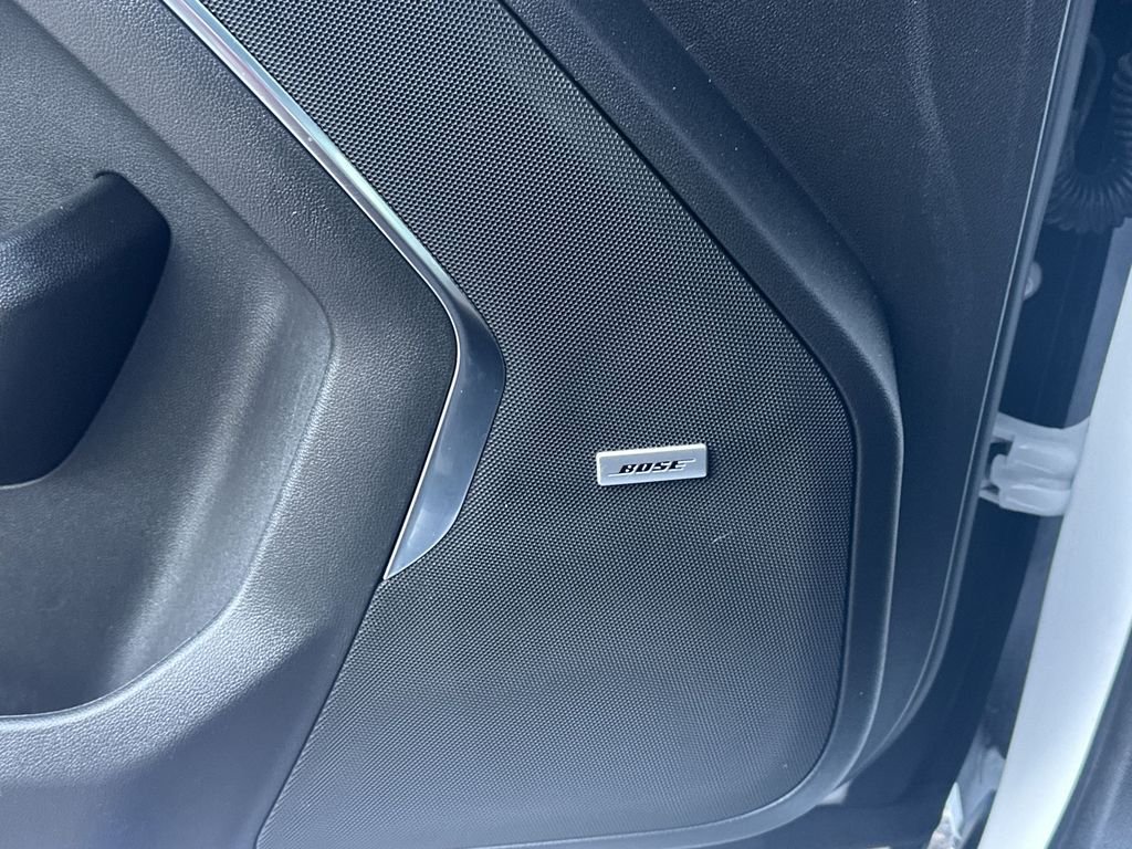 Used 2022 Summit White Chevrolet Z71 image 32