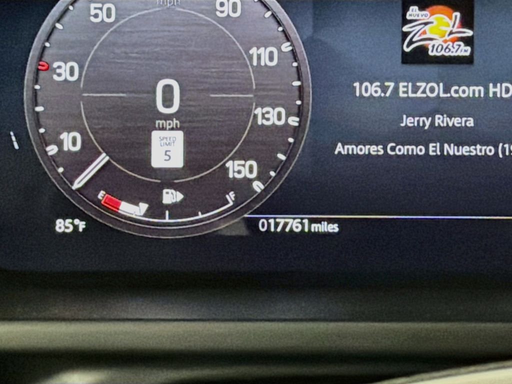 Used 2025 Black Land Rover S image 12