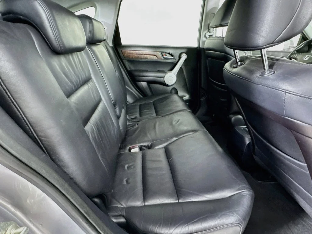 Used 2007 Silver Honda EX-L image 31