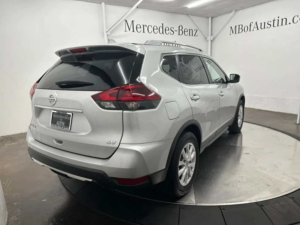 Used 2018 Silver Nissan SV image 7