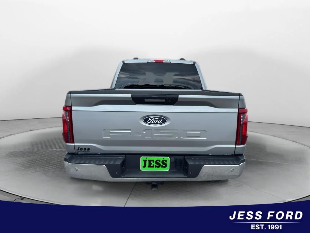 Used 2024 Iconic Silver Metallic Ford XLT image 4