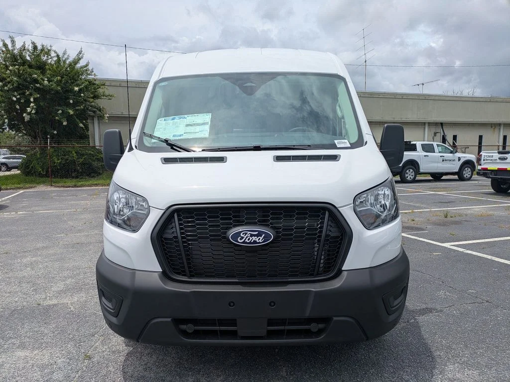 New 2026 Oxford White Ford Base image 9