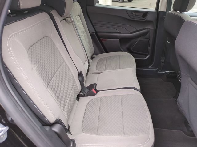 Used 2022 Black Ford SE image 30