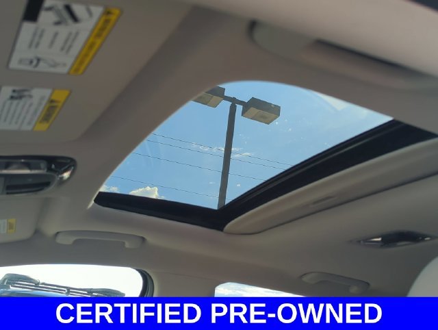 Certified Used 2025 White Hyundai SEL Convenience image 14