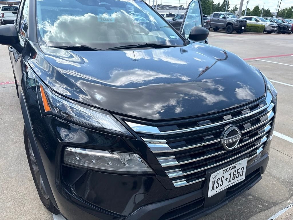 Certified Used 2024 Black Nissan S image 1