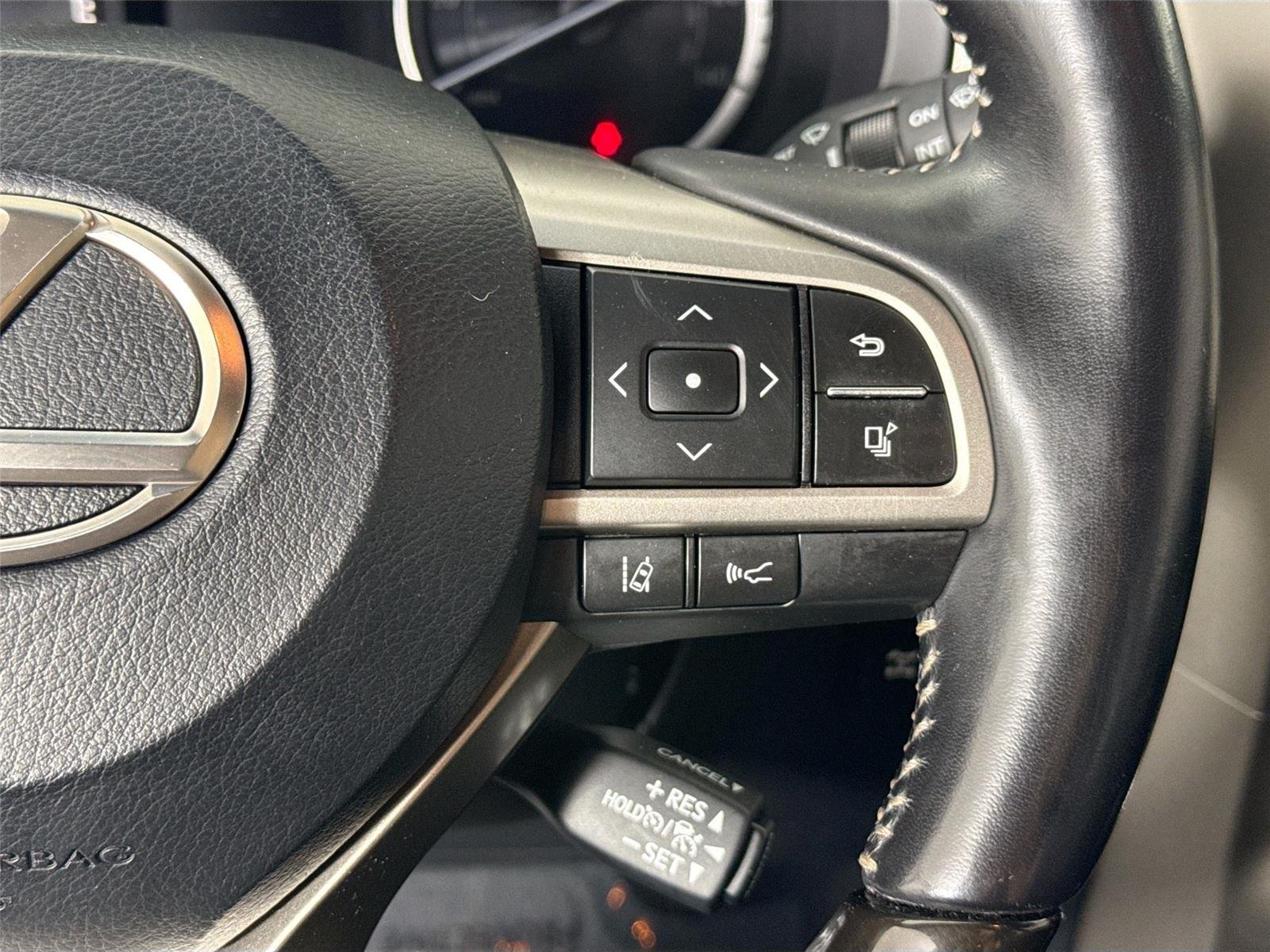 Used 2021 Atomic Silver Lexus GX 460 Premium image 19