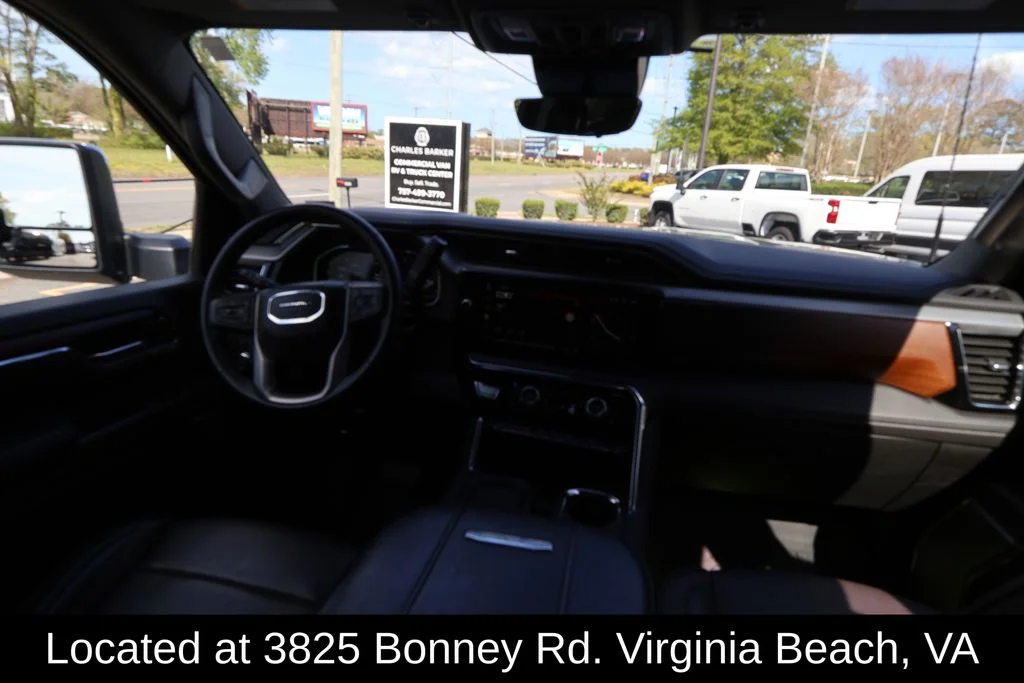 Used 2024 Blue GMC Denali image 8