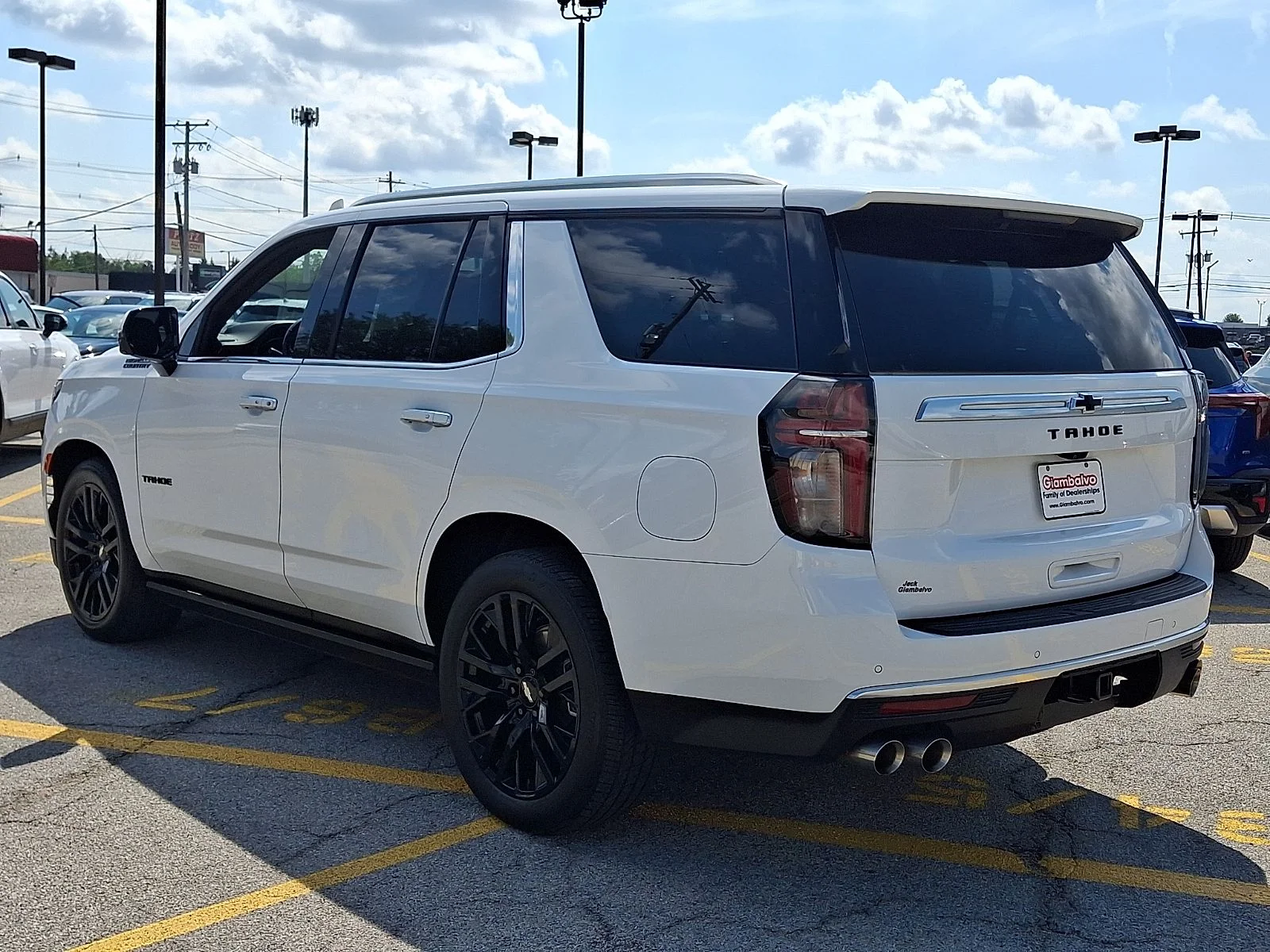 Used 2023 White Chevrolet High Country image 4