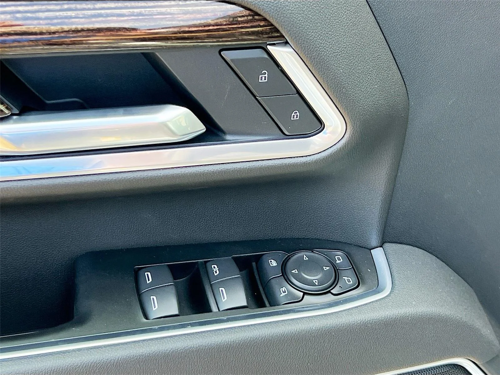 2026 GMC Sierra 3500HD SLE - Photo 21