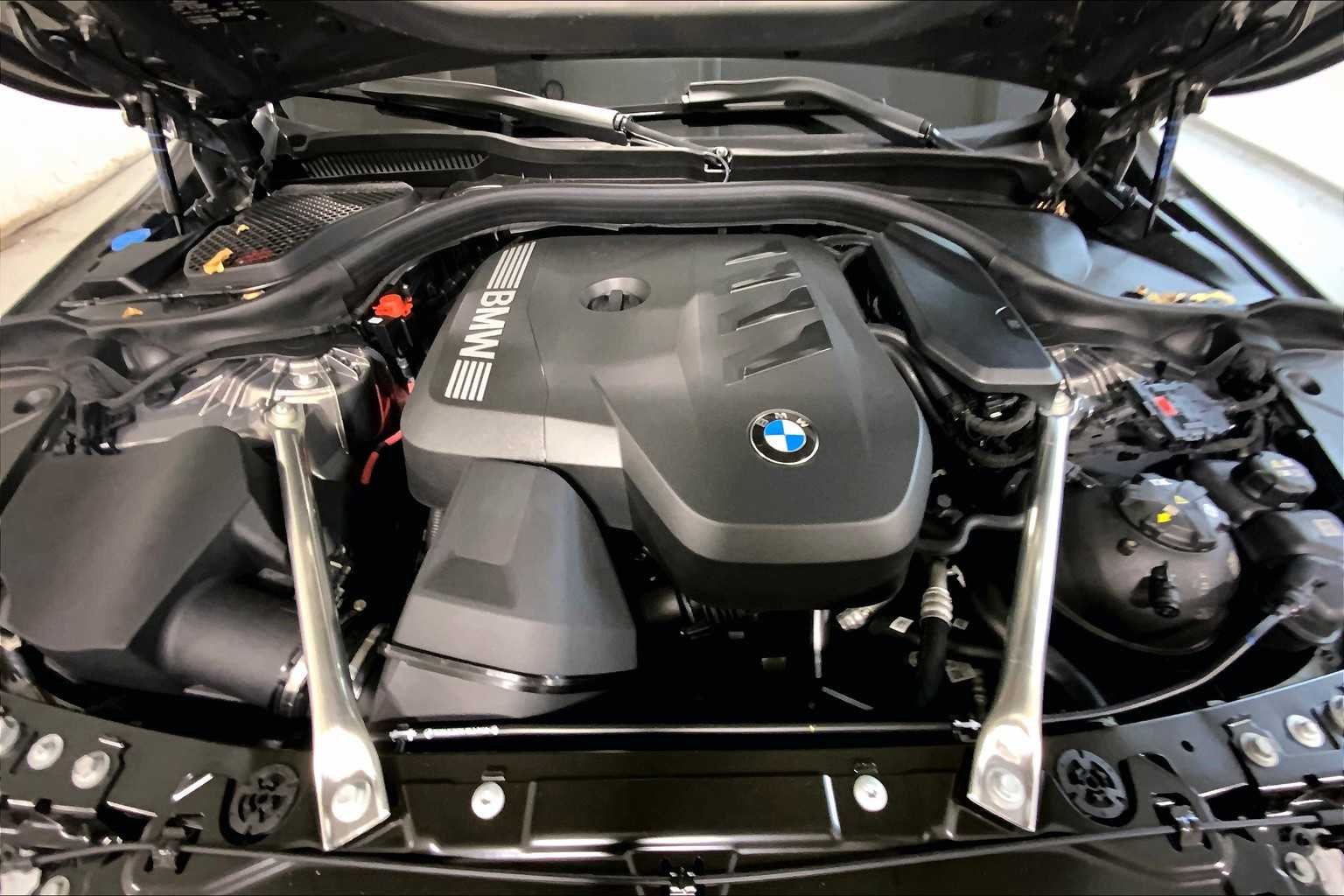 2026 BMW 5 Series 530i - Photo 16