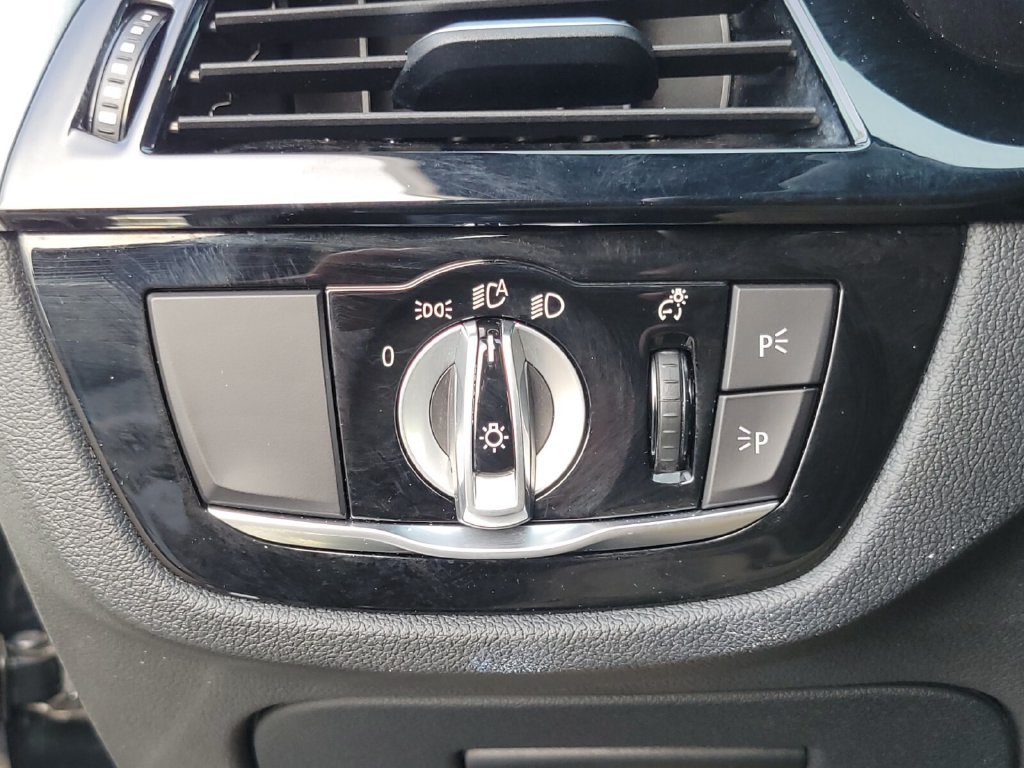 Used 2023 Black BMW 530i xDrive image 31