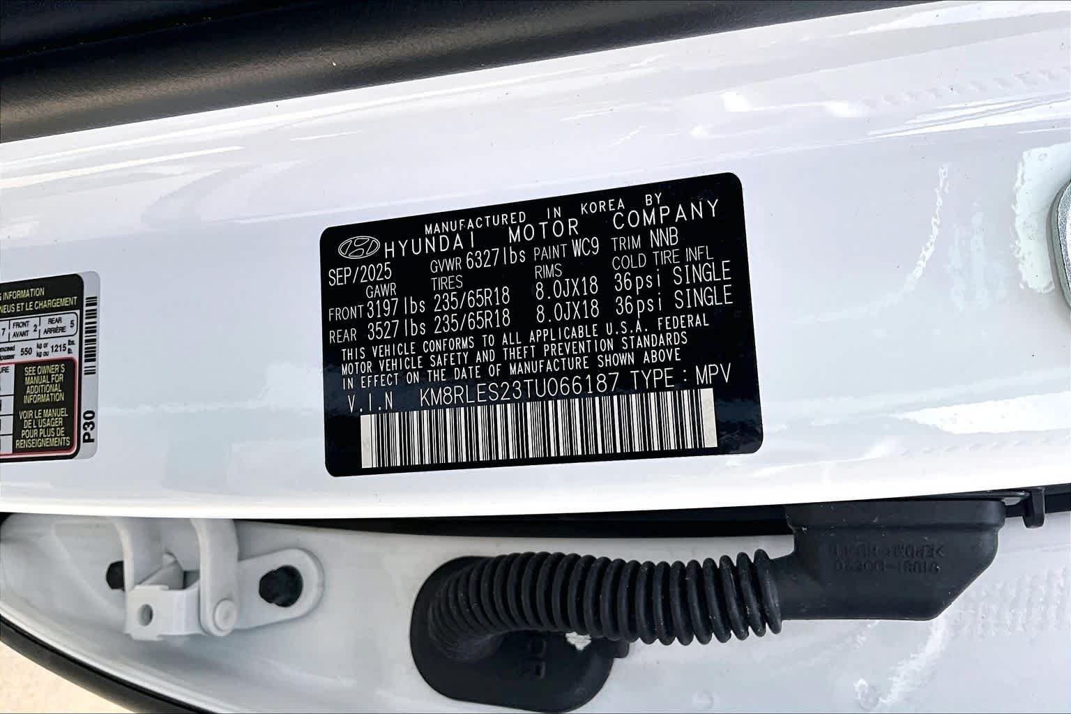 Used 2026 Creamy White Pearl Hyundai SEL 7P image 33
