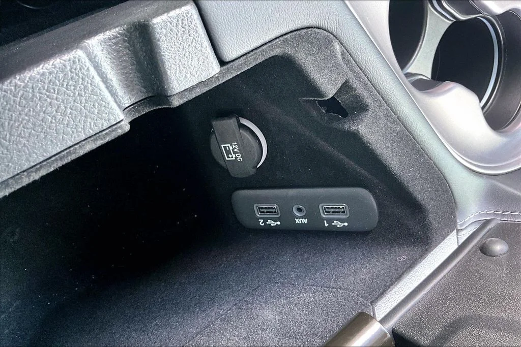 Used 2023 Green Dodge GT image 15