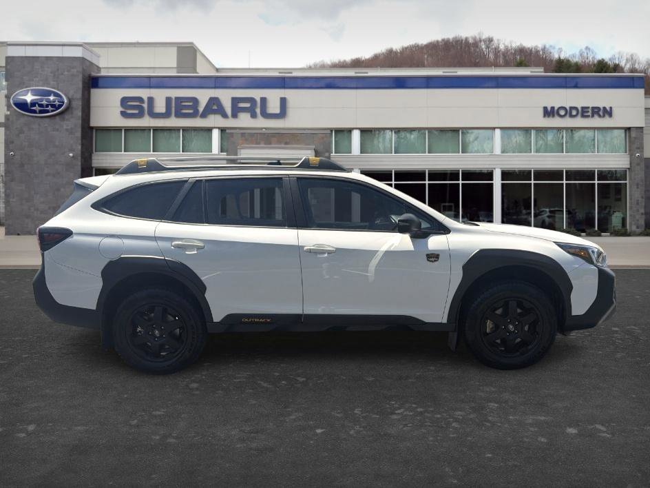 Used 2024 Crystal White Pearl Subaru Wilderness image 4