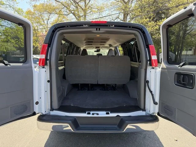 Used 2025 White GMC LT image 13
