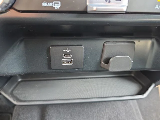 Used 2025 Blue Ford XLT image 24