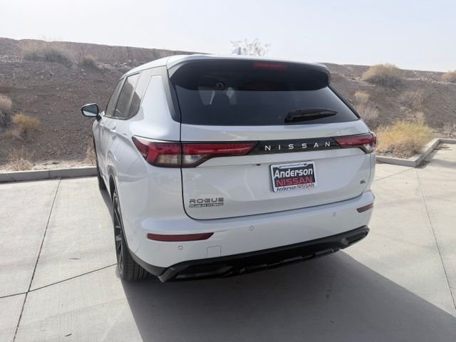 New 2026 White Nissan SL image 6
