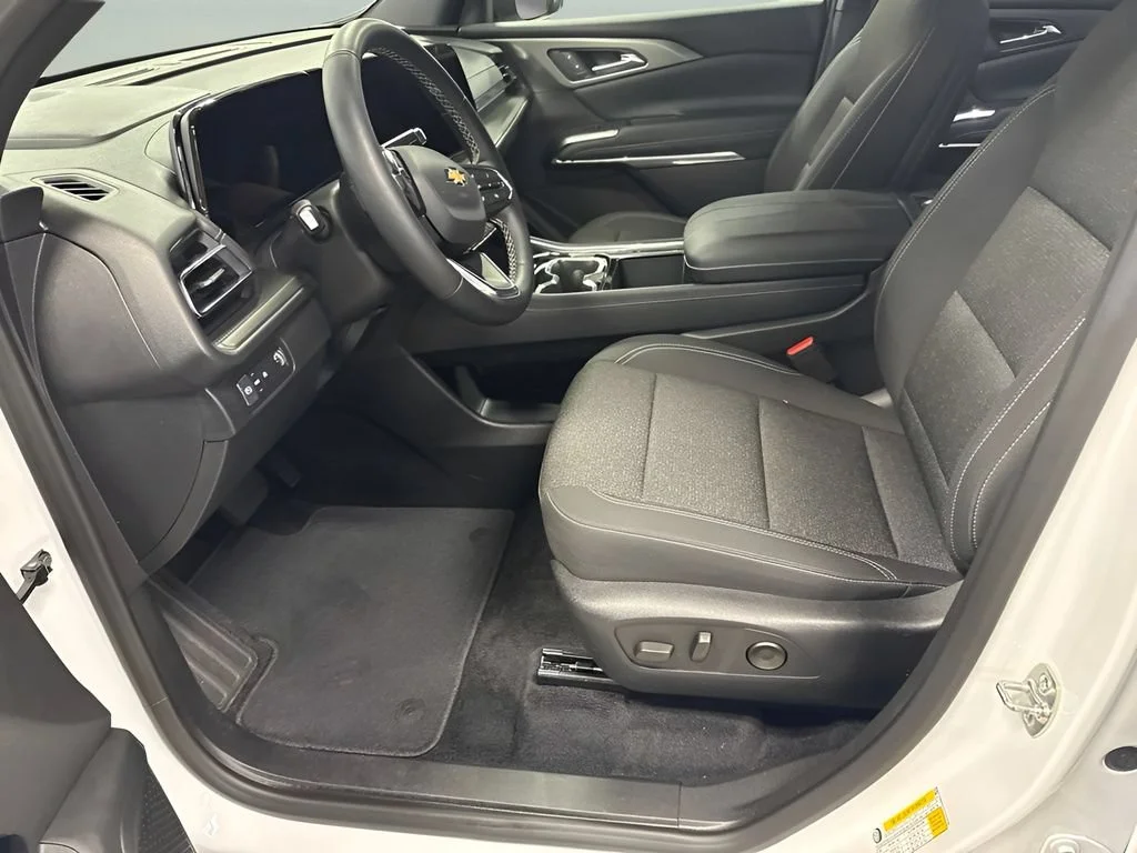 Certified Used 2026 Summit White Chevrolet LT image 10