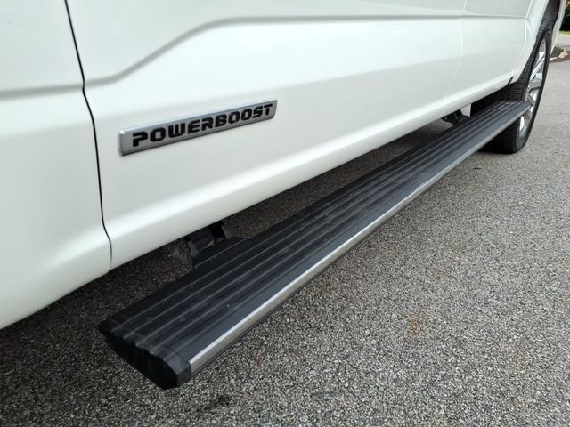 Used 2023 White Ford Limited image 10