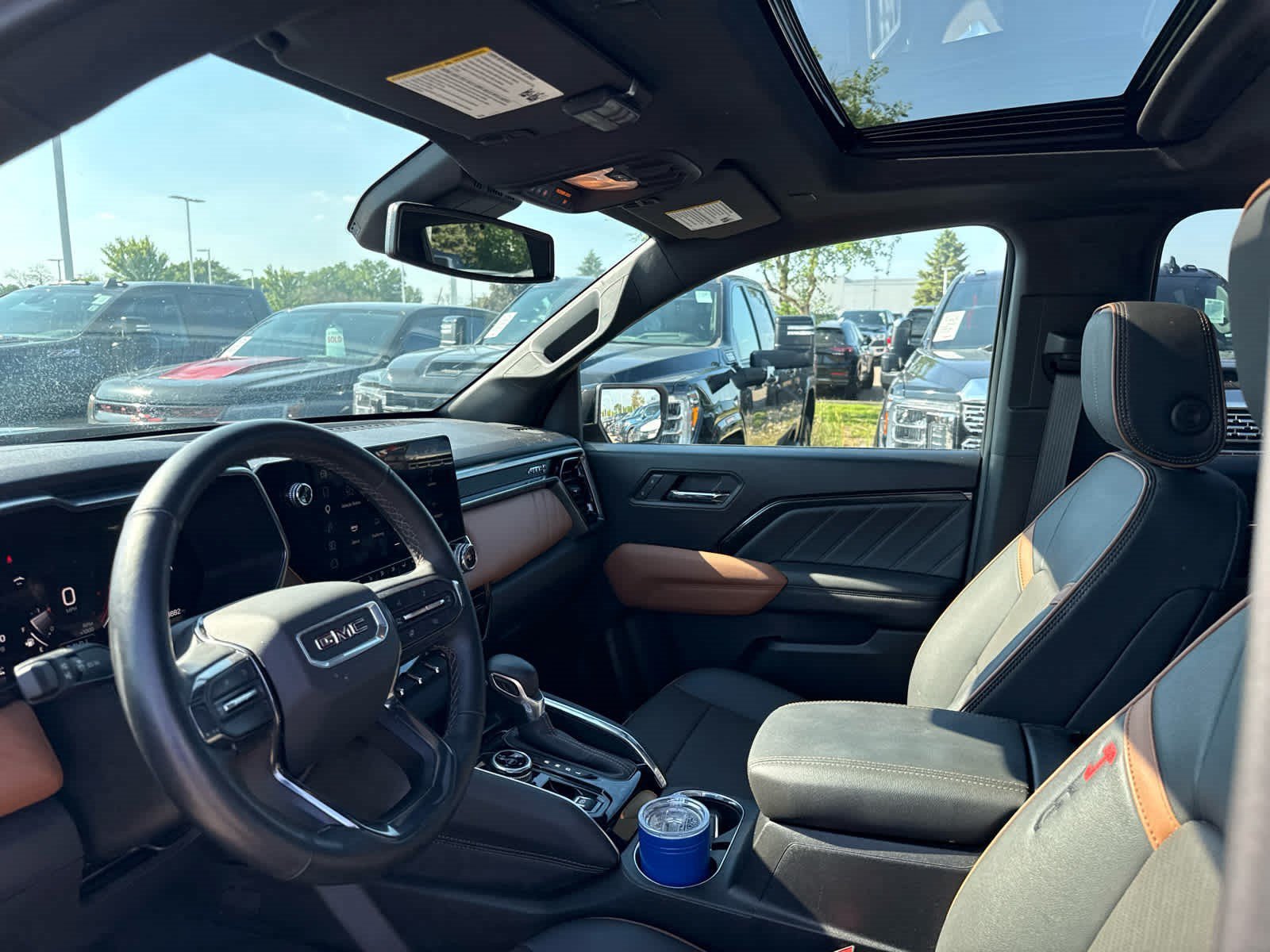 Used 2025 Onyx Black GMC AT4 image 8