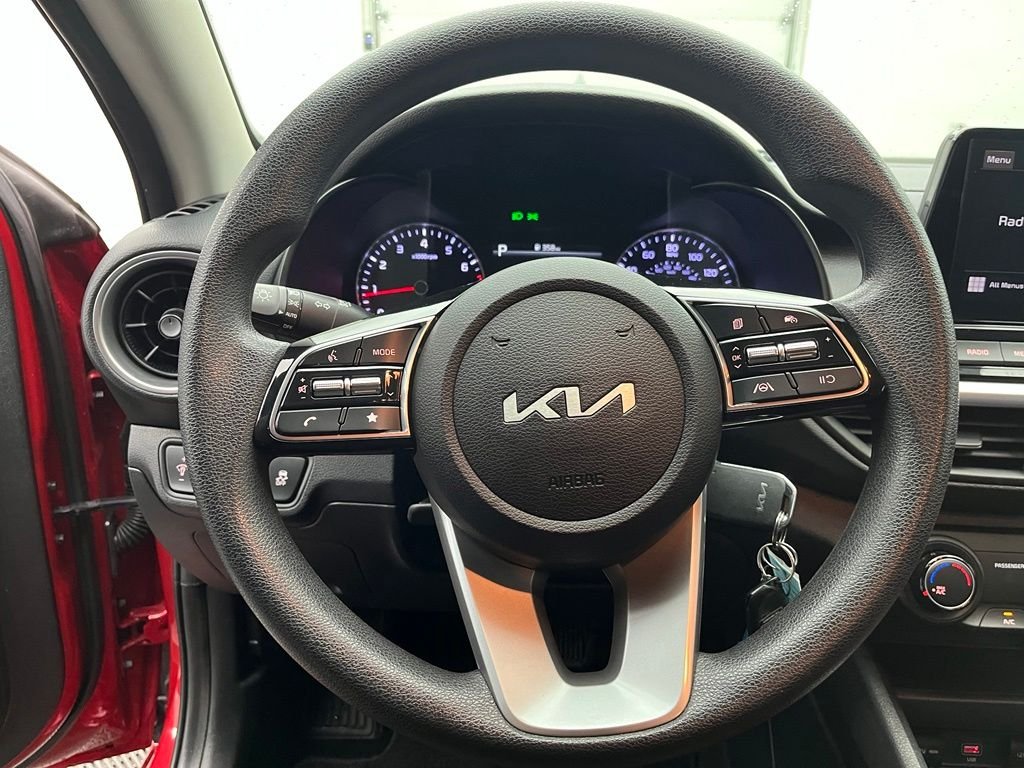 Used 2023 Currant Red Kia LXS image 19