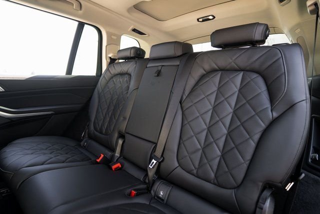 New 2026 Skyscraper Grey Metallic BMW xDrive40i image 31