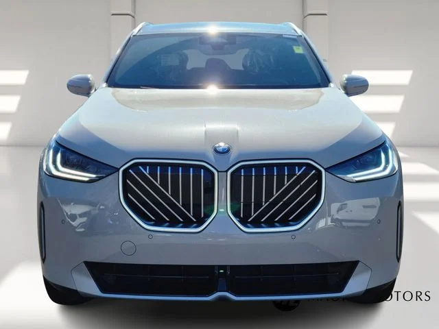 New 2026 Beige BMW 30 xDrive image 8