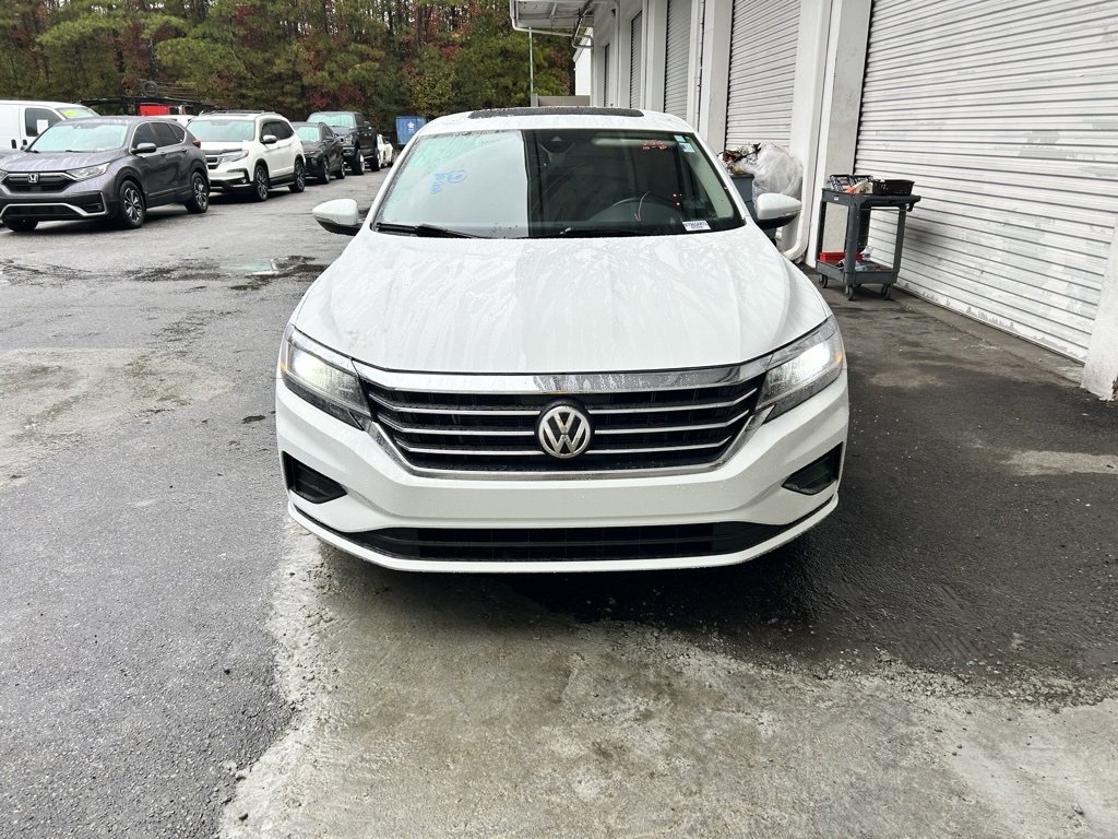 2022 Volkswagen Passat 2.0T SE photo 2