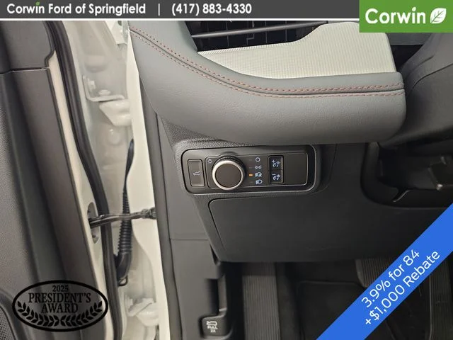 New 2026 Star White Metallic Tri-Coat Ford Active image 36