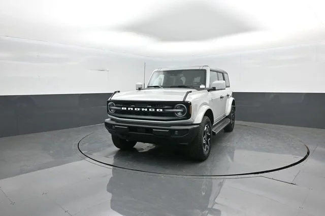 New 2026 Avalanche Gray Ford Outer Banks® image 3
