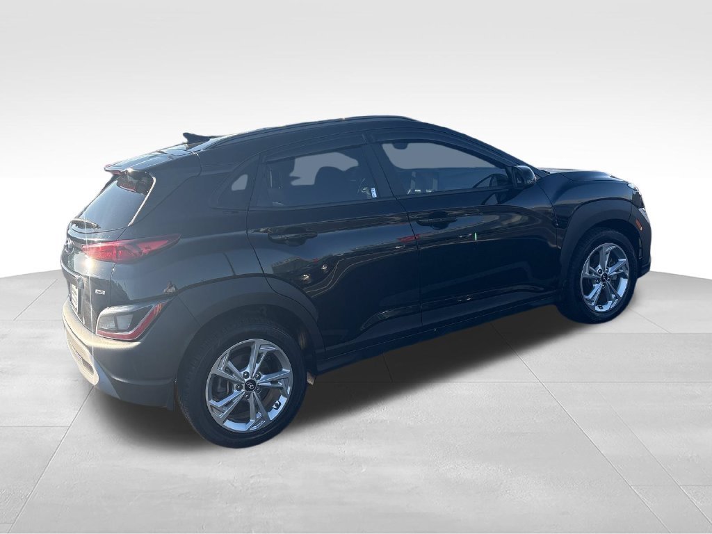 Used 2023 Black Hyundai SEL image 5