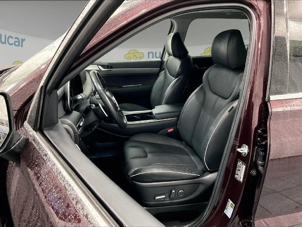 Used 2023 Sierra Burgundy Hyundai SEL image 10