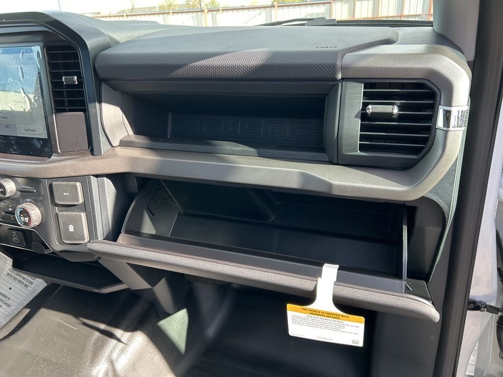 New 2026 Oxford White Ford XL image 46