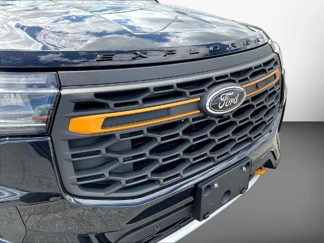 New 2026 Agate Black Metallic Ford Tremor® image 69