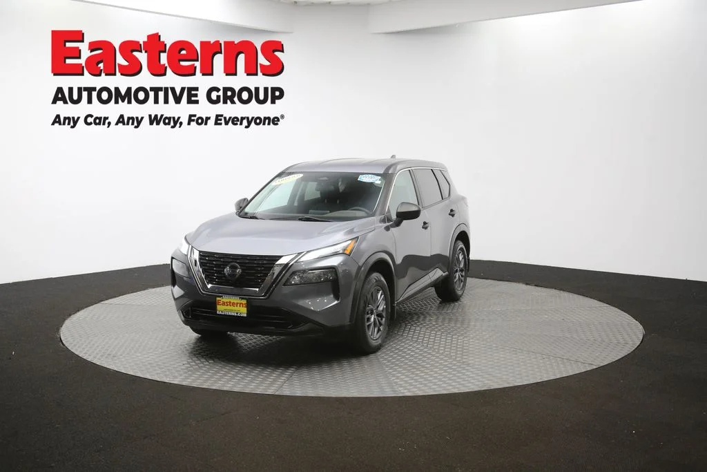 Used 2021 Gray Nissan S image 55