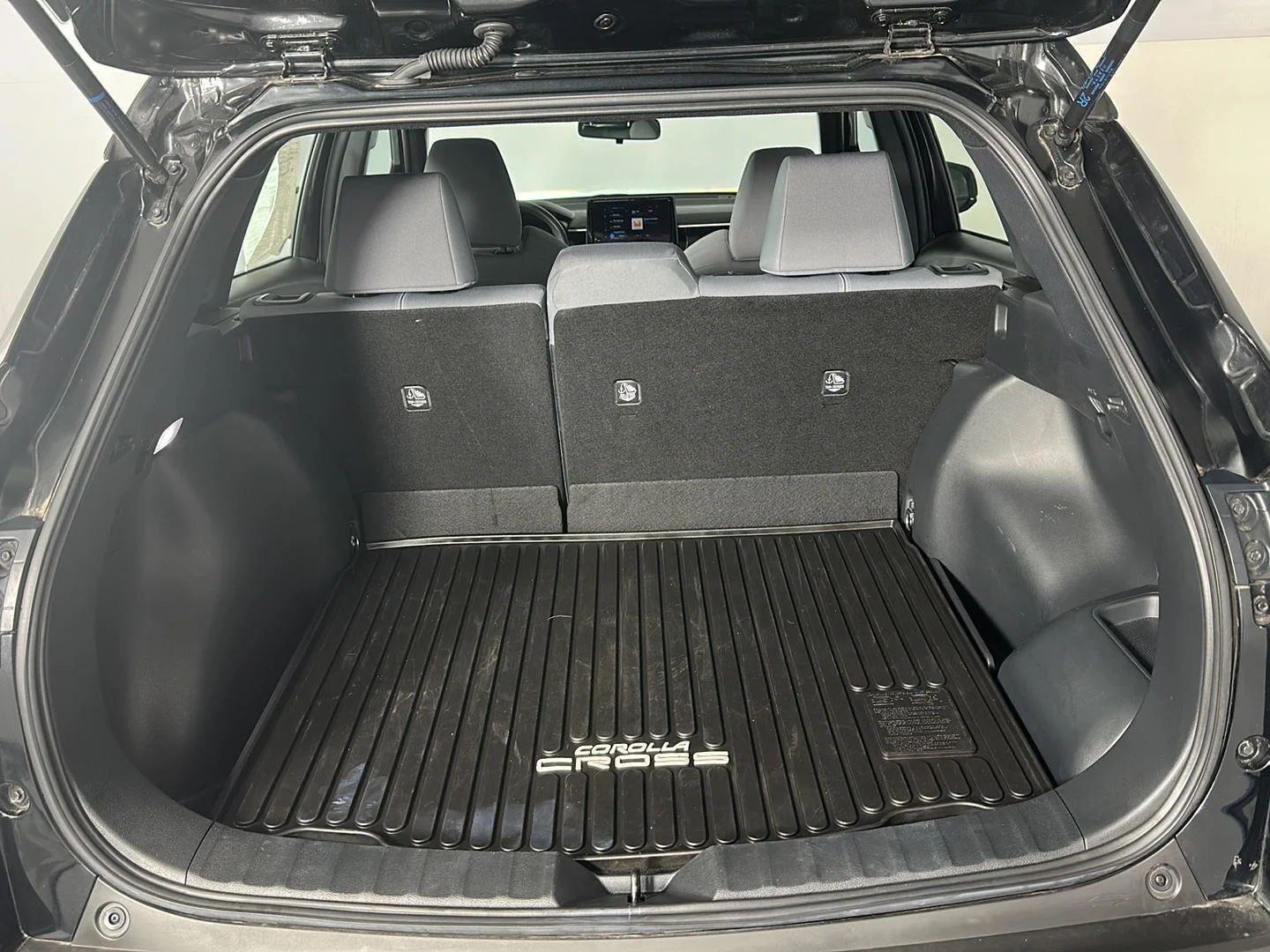 Used 2024 Jet Black Toyota Hybrid S image 21