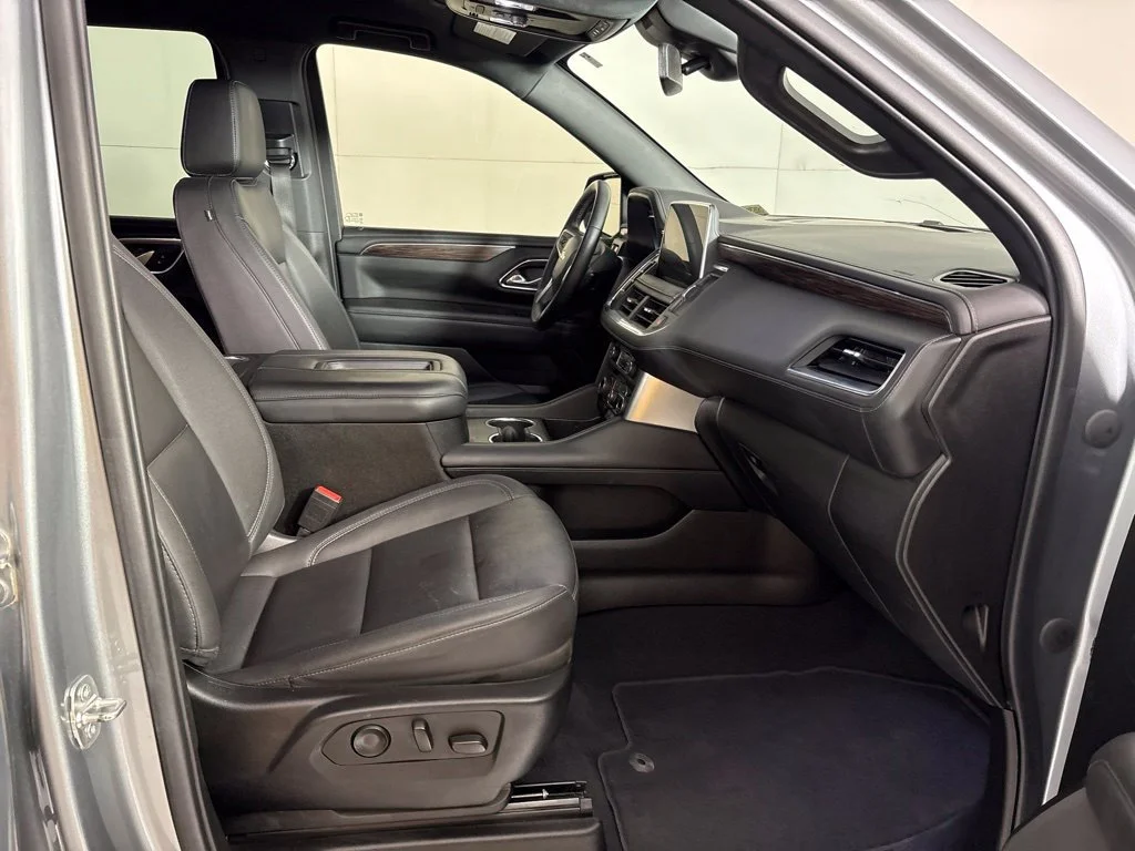 Used 2023 STERLING GRAY METALLIC Chevrolet LT image 20